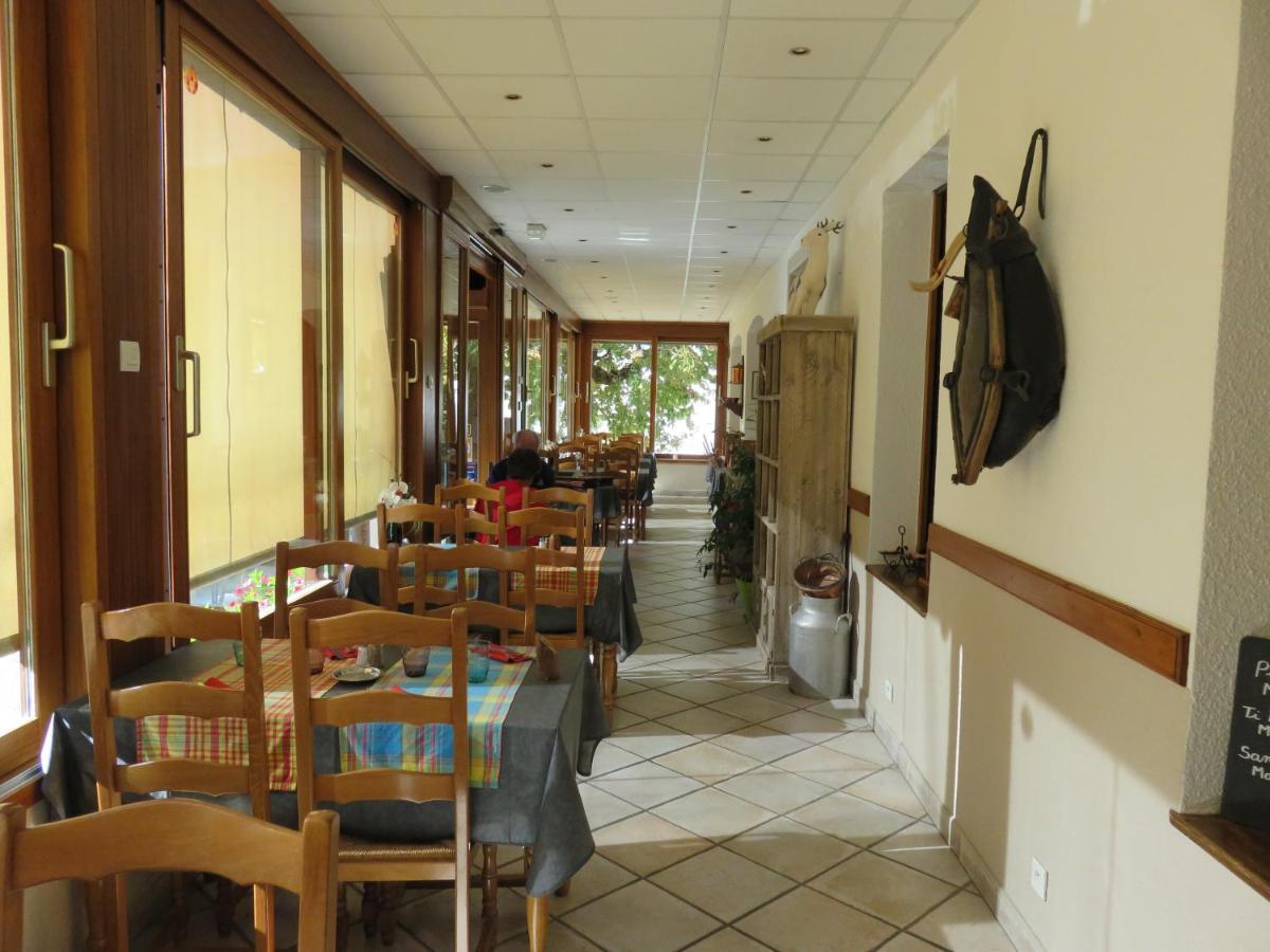 Hotel Restaurant Le Traineau Clelles Ngoại thất bức ảnh