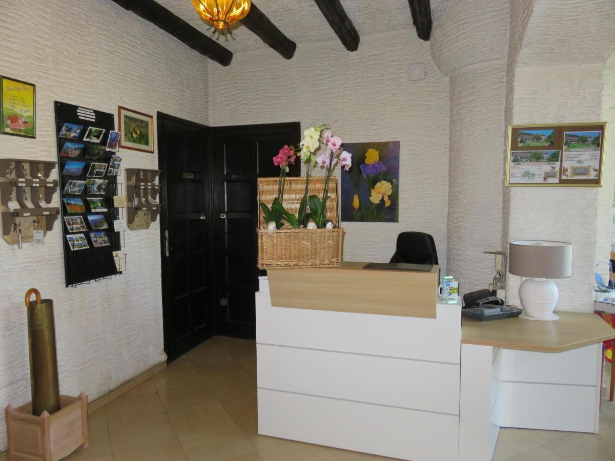 Hotel Restaurant Le Traineau Clelles Ngoại thất bức ảnh