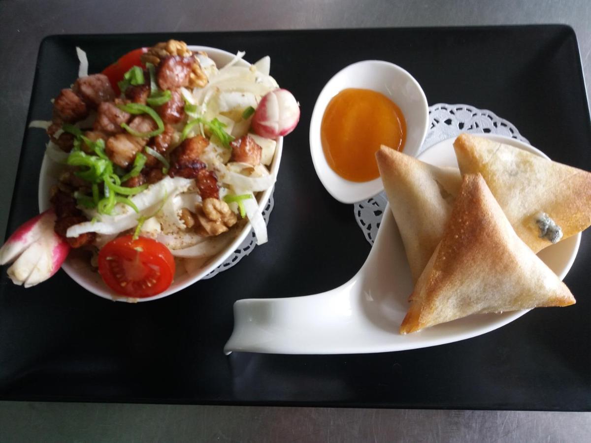 Hotel Restaurant Le Traineau Clelles Ngoại thất bức ảnh
