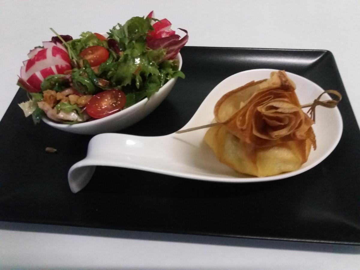 Hotel Restaurant Le Traineau Clelles Ngoại thất bức ảnh